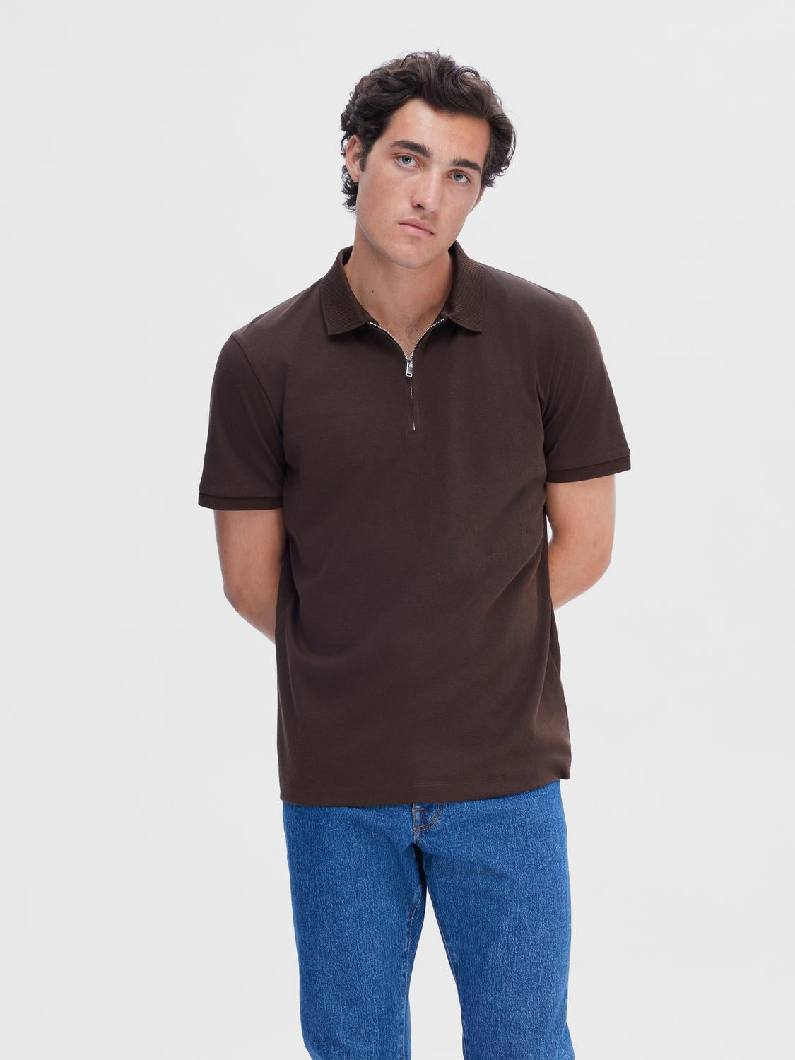 model_shot-front